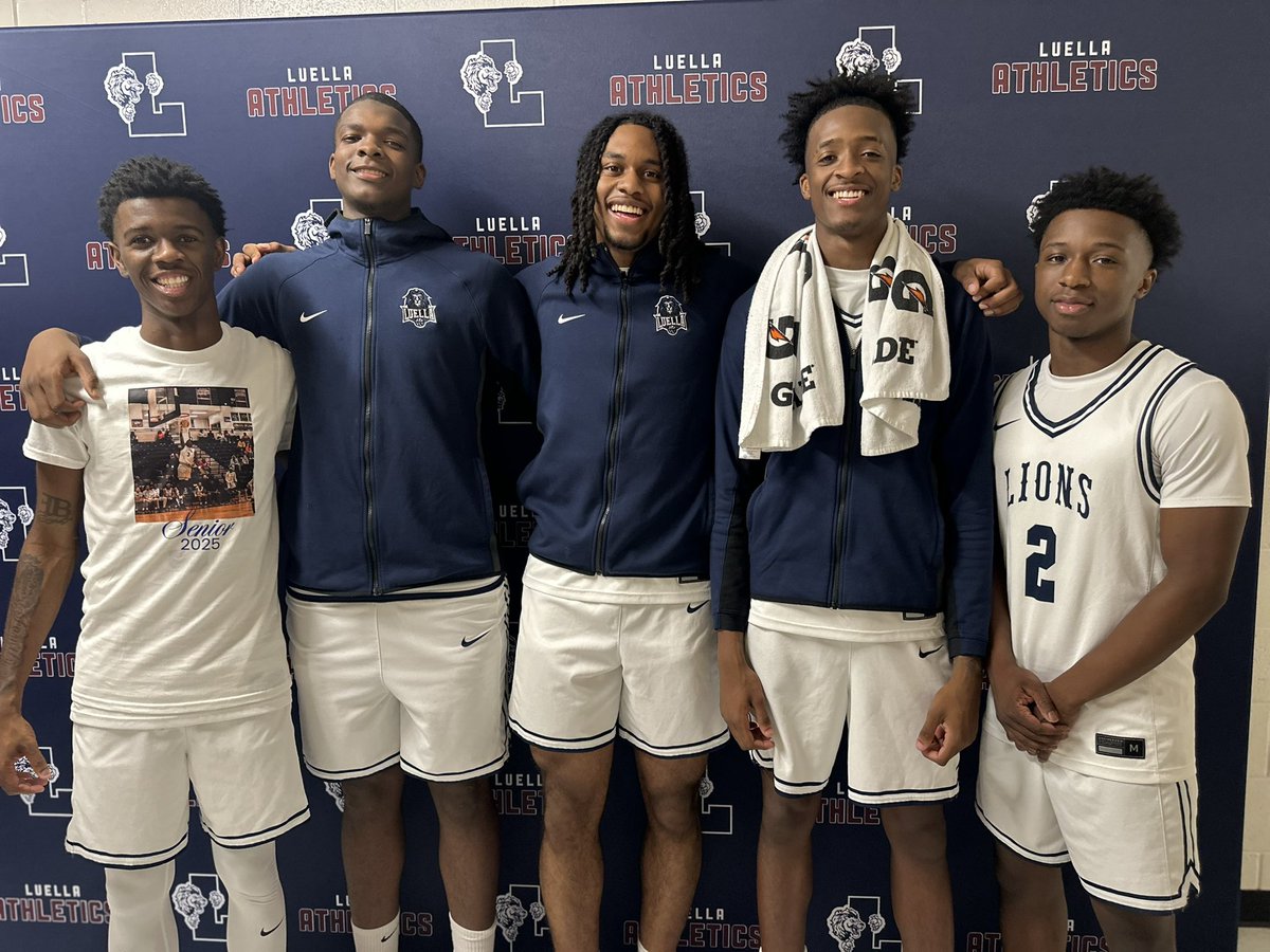 enjoy my senior night with my brother tonight, its bigger than basketball🤞🏾🤞🏾

<a href="/Exikevin2/">Kevin Exi</a> <a href="/SmithJordan2025/">Jordan Smith</a> <a href="/Matthewsolomon0/">Matthew Solomon</a> <a href="/Juniorb_3/">junior b</a>