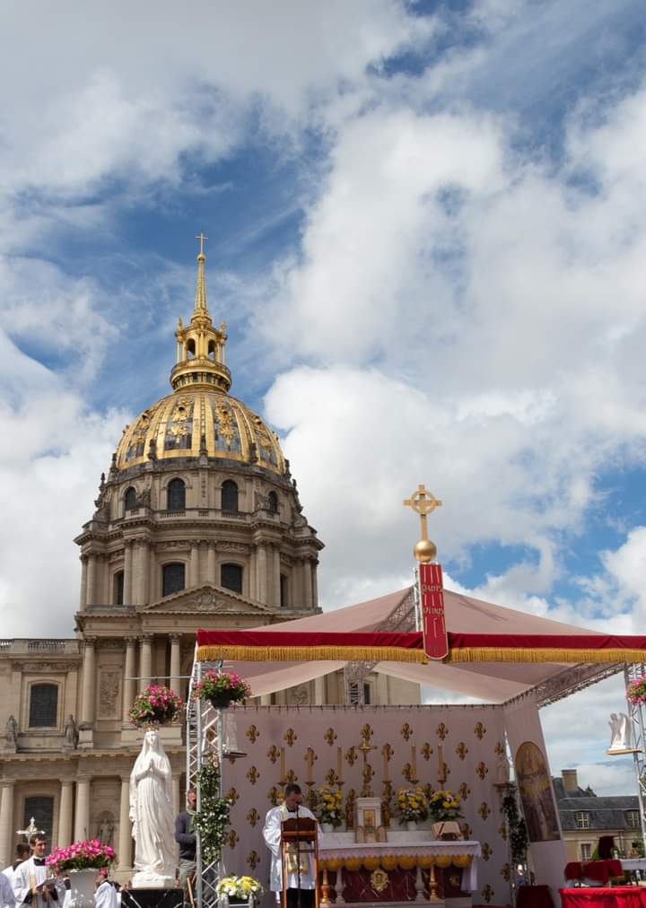 MenteCorpore34's tweet photo. @GalliaetNavarra ¡¡¡ Flottez #bannièresdechrétienté !!!
#Lysardents #nationFRanque #bonumCertamen #semperidem #adAltareDei #noussommesenguerre #pourLeSalutdesÂmes https://t.co/S71ZwJMd8x