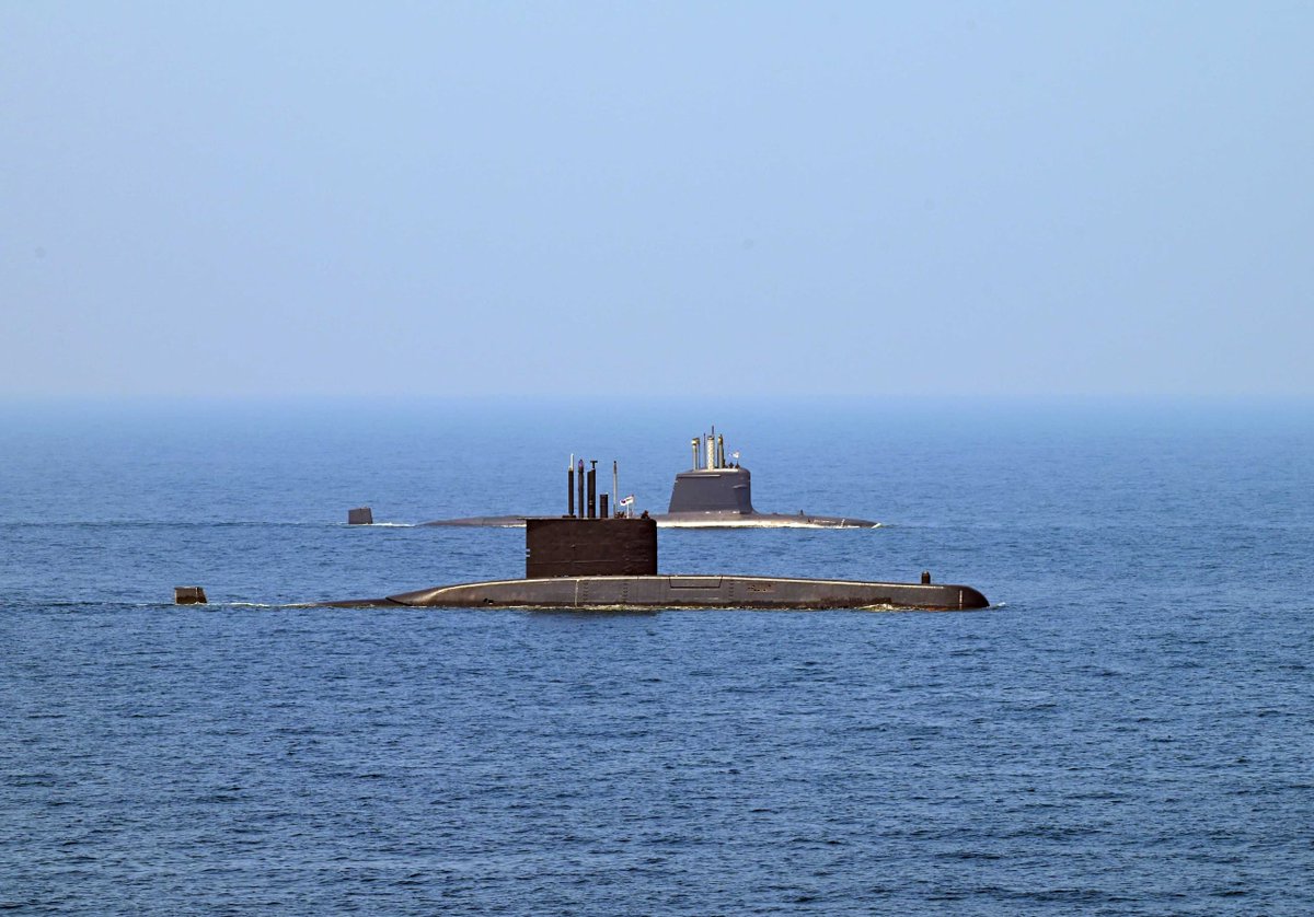 DeccanChronicle's tweet photo. The #IndianNavy is currently conducting its largest biennial Theatre Level Operational Readiness Exercise #TROPEX  2025 in the Indian Ocean Region. 
Over 65 ships, 9 submarines, and 80+ aircraft are showcasing India's naval strength and enhancing operational readiness through complex maritime scenarios, live-fire drills, and joint operations with the #Army , #AirForce, and #CoastGuard. 
#TROPEX2025 #IndianNavy #MaritimeSecurity #NavalStrength