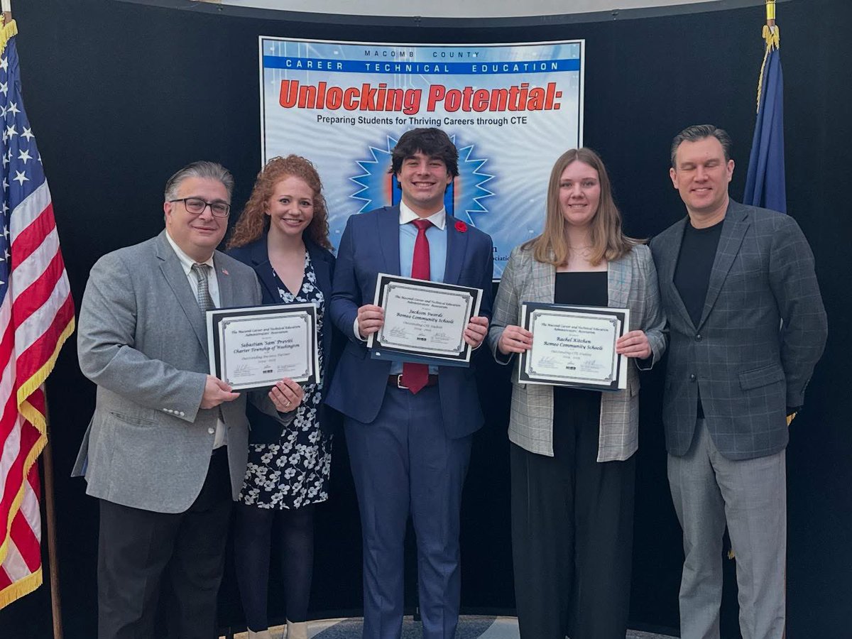 SamPreviti's tweet photo. 🎉 Exciting Day at the 35th Annual CTE Awards Celebration! 🎉

I was truly honored to be recognized alongside two outstanding Romeo High School students at the 35th Annual Career Technical Education (CTE) Awards Celebration! 🎓👏

#PositiveProgress https://t.co/LsrewYtBHh