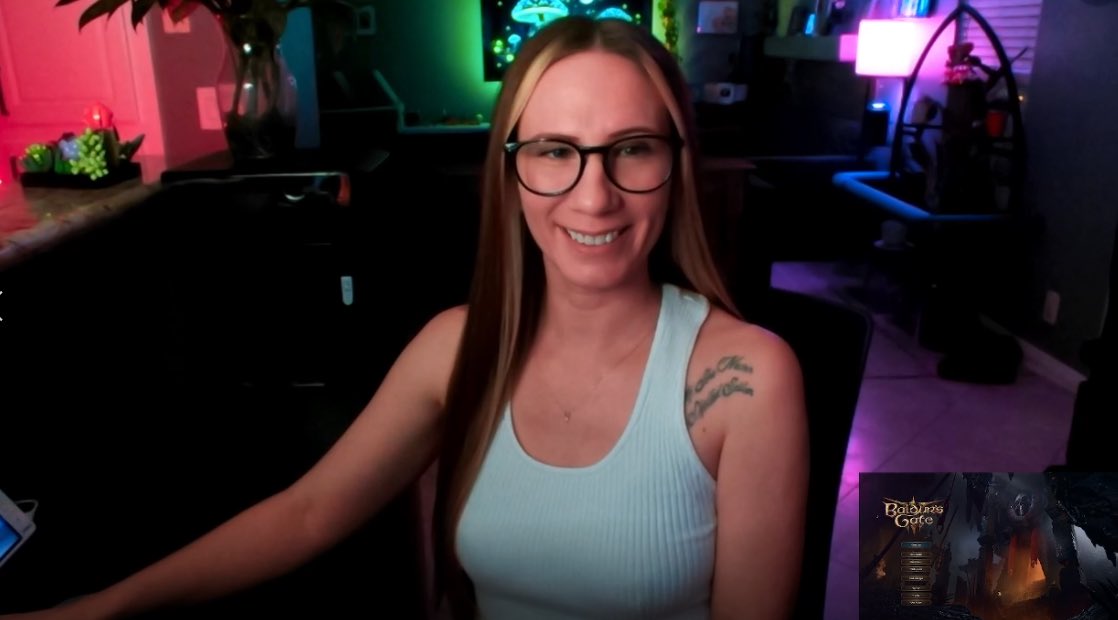 We’re doing it live 

Twitch.tv/nikkiduh