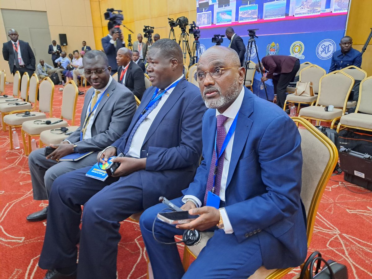 akwesiga23's tweet image. His Excellency @KagutaMuseveni has arrived in Tanzania, where regional leaders convene today to deliberate on sustainable solutions for the crisis in the Democratic Republic of the Congo. #EACSADC #RegionalUnity #DRC.