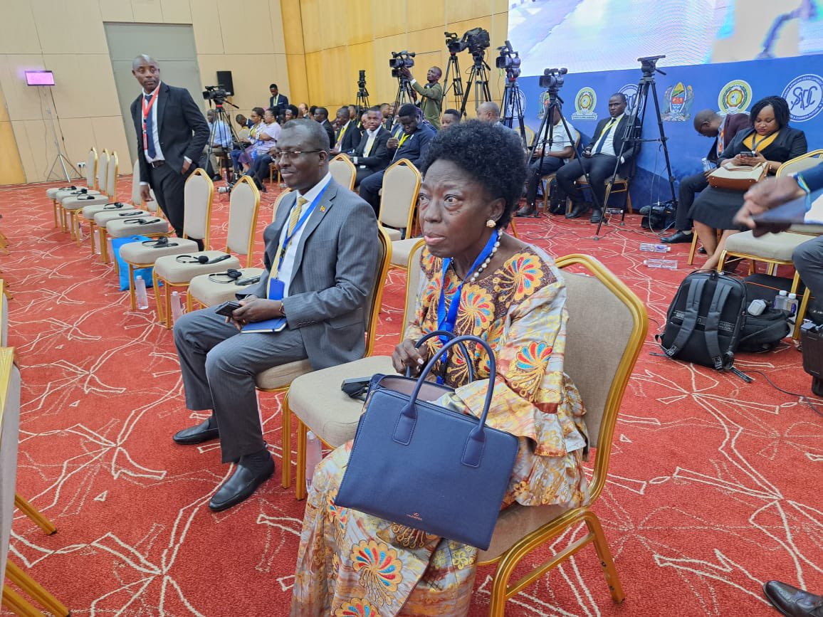 akwesiga23's tweet image. His Excellency @KagutaMuseveni has arrived in Tanzania, where regional leaders convene today to deliberate on sustainable solutions for the crisis in the Democratic Republic of the Congo. #EACSADC #RegionalUnity #DRC.