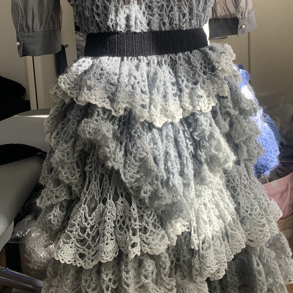 無限のレース編みドレスを作っていて唯一悔しいのが全て手編みで作って