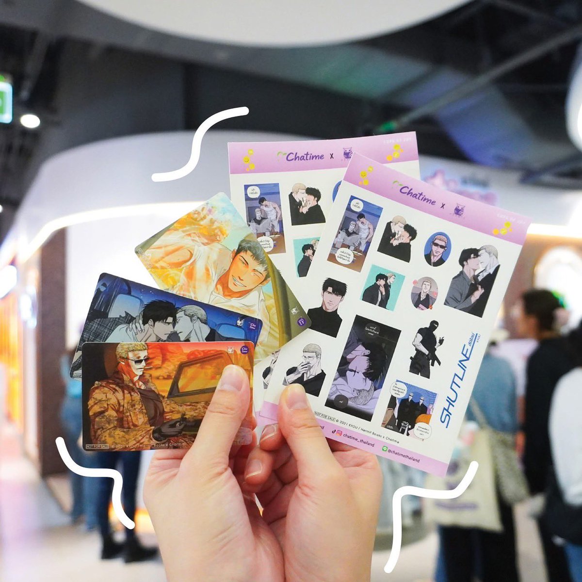 hermitbooks's tweet image. ภาพบรรยากาศ chatimexhermit วันแรก!🔥 
💝พบกับ Premium Gift สุดฮอตจาก 2 หนุ่มสุดร้อนแรงจาก Shutline (เซ็ตละ 150.- รวมเครื่องดื่มแล้ว)
ขอบคุณทุกคนที่ให้การตอบรับเป็นอยางดีในแคมเปญนี้🙏 แล้วมาเจอกันน้าา

#chatime #chatimethailand #cupsofjoy #chatimexhermit #셔트라인 #Shutline