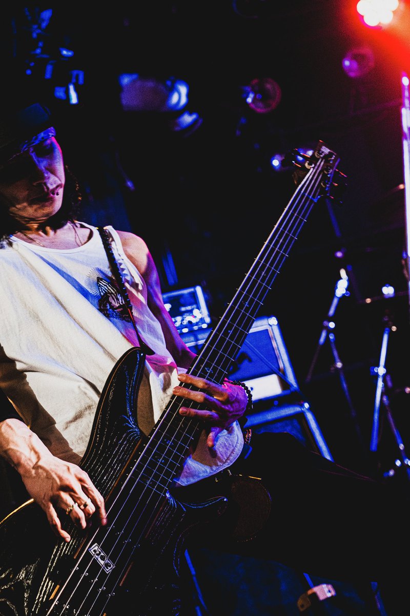 🙏🦍⚡️☠️