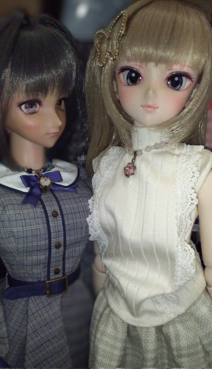 koujinagano7's tweet photo. モエです💟今日はお父様お誕生日おめでとうさん❕お誕生日ケーキあるよね～🎂 お父様：今日もお仕事だし明日は法事で忙しいのです🍮ババロアの残りでガマンしよう🐹
#エモドール
#PureDrop  #ドルフィードリーム https://t.co/8hBYps01Da