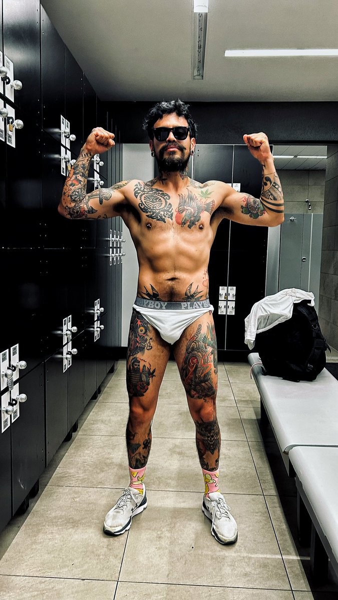 tlachomeme's tweet photo. A darle papis 😈💪🏽 @trusaoboxer 
#playboy https://t.co/EJcmtyqK1j