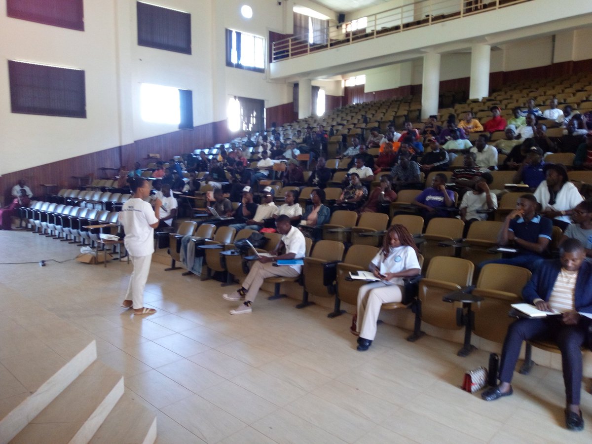 MUCISAMasenoUni's tweet photo. Our onboarding Session is ongoing. MUCISA chair @EmpWhisp sharing mission, vision and objectives of the Association.
@gdgoncampus_msu 
@masenoUnikenya 
@HarunMbaabu
#msuhackathon25 https://t.co/MzszT6aHrz