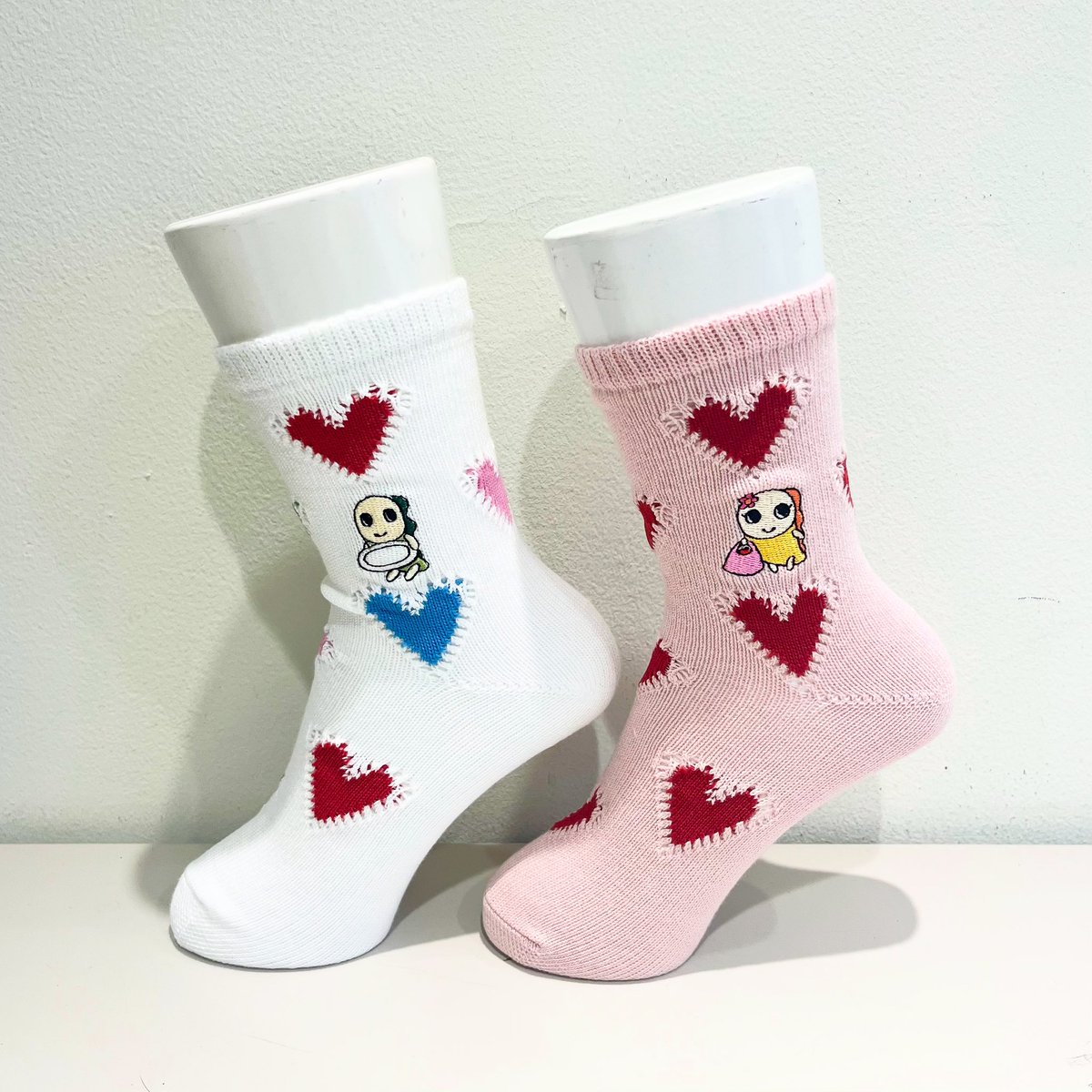 🍎告知🍎】 2/11(火)〜なみすけとナミーの新刺繍ソックスを販売いたし