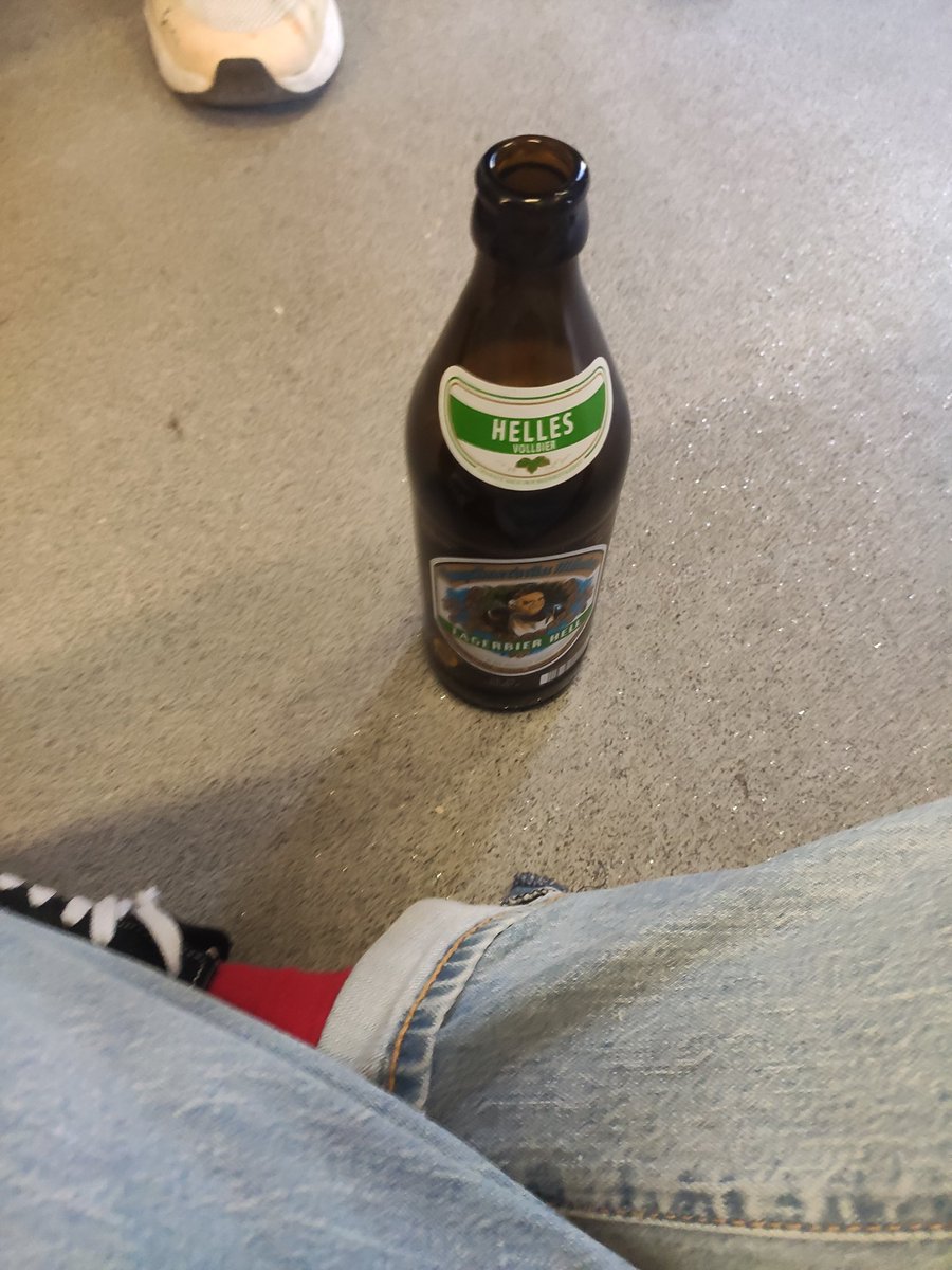 Hach ja <a href="/DB_Bahn/">Deutsche Bahn Personenverkehr</a> immer richtig Chillig mit euch, sogar mit Sitzplatz (Vorm Scheisshaus..)