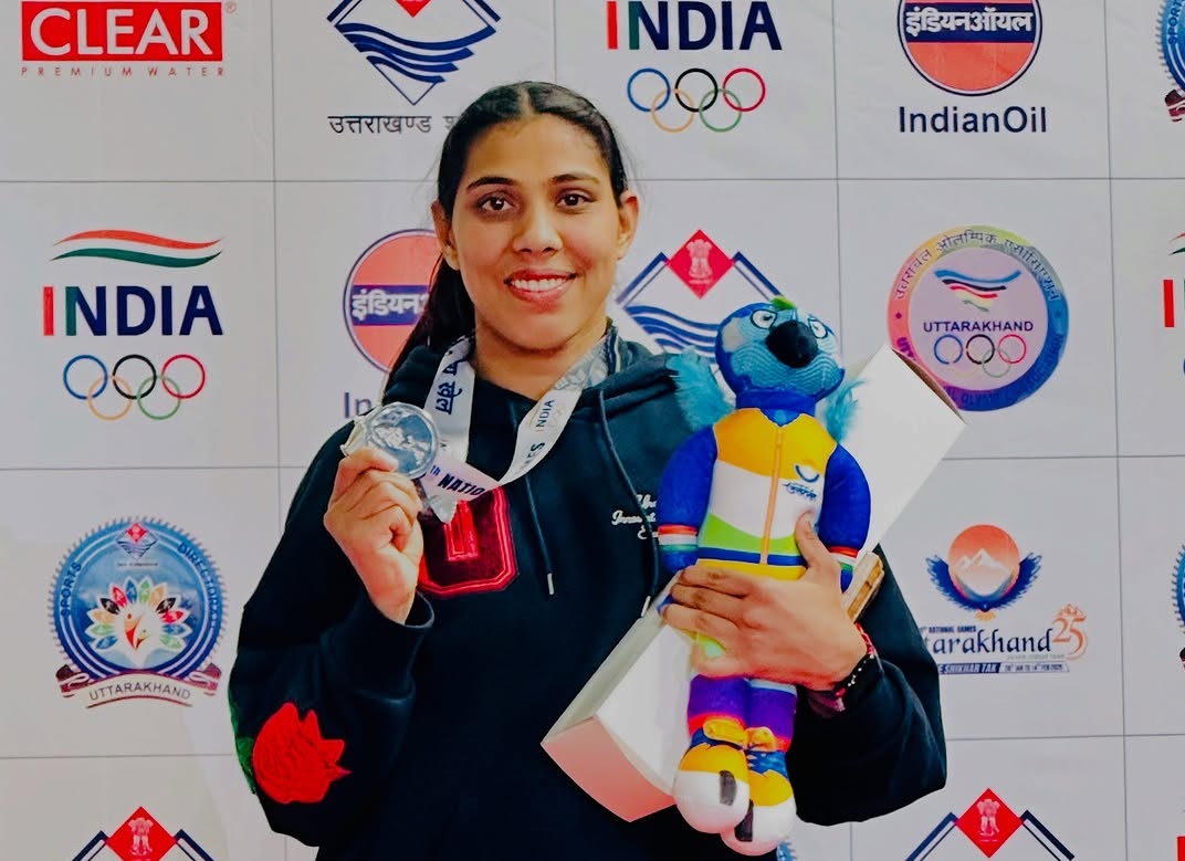 JAT_KOUM's tweet photo. मनीषा मौन ने दिलाया हरियाणा को सिल्वर मेडल 🥈
हरियाणा के कैथल जिले के मैटोर गाँव की लाडो मनीषा मौन को 38वें नेशनल गेम्स में महिला बॉक्सिंग के 57-60KG इवेंट में सिल्वर मेडल जीतने पर बहुत बहुत बधाई एवं शुभकामनाएं
#manishamoun #jat #moun #jatni #jatti #boxing #kaithal #mator #jatt https://t.co/ew4J36BB0g