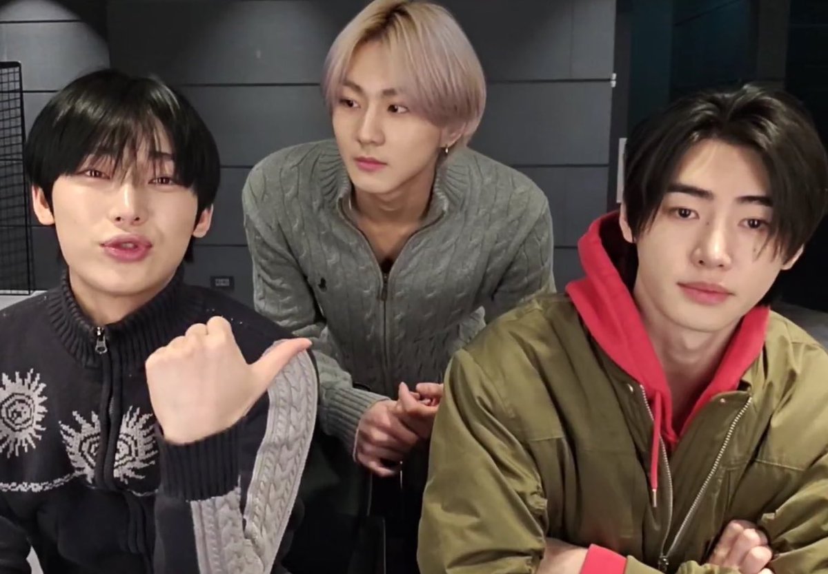 พี่อุ่น…ทำไม ..รักแต่ซามอย์ … พีอุ่นไม่รักชิวาว่าด่วยเหรอคับ 🥺