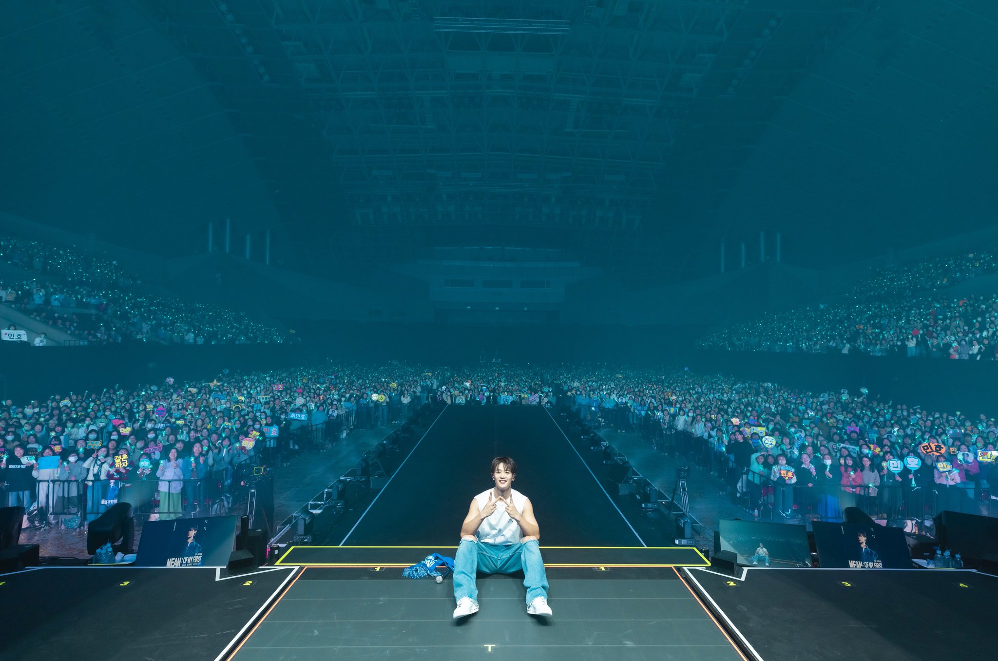 SHINee on X: 