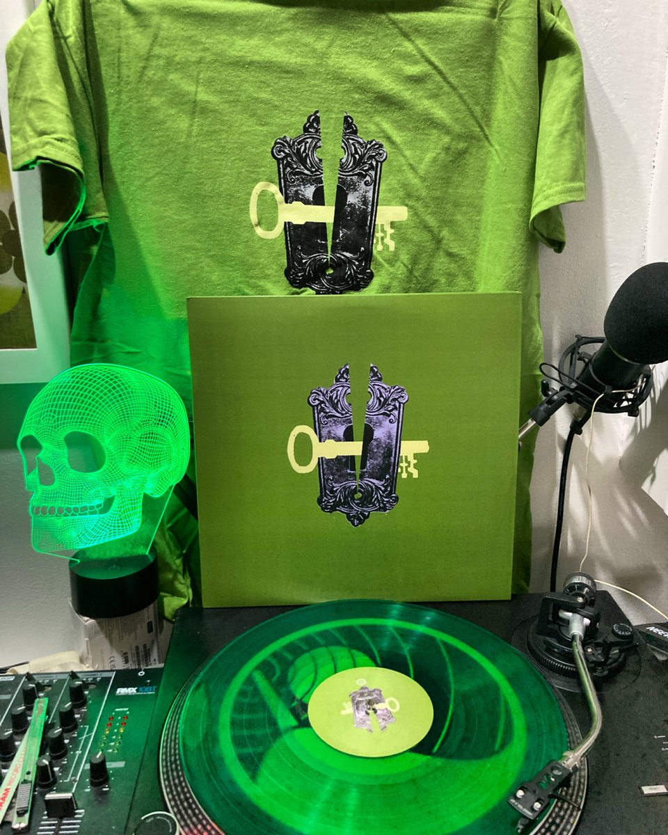 Ian Quann (@oiche_) on Twitter photo #nowplaying #30doorkey A warning to the curious, on <a href="/subexotic/">Subexotic Records</a> This sounds even better than it looks, and it looks superb… #nowplaying #30doorkey A warning to the curious, on <a href="/subexotic/">Subexotic Records</a> This sounds even better than it looks, and it looks superb…