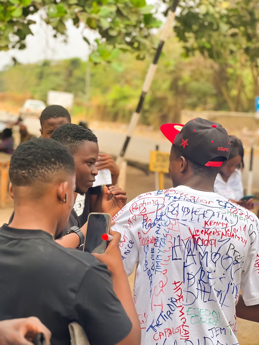 RAJPUTweets02's tweet photo. I’m done with University of Ibadan, thank you Lord😭🙏
Finally left school after gaining admission since 2019 for a 4yrs course😩🥹❤️ https://t.co/rYb80tSZnV