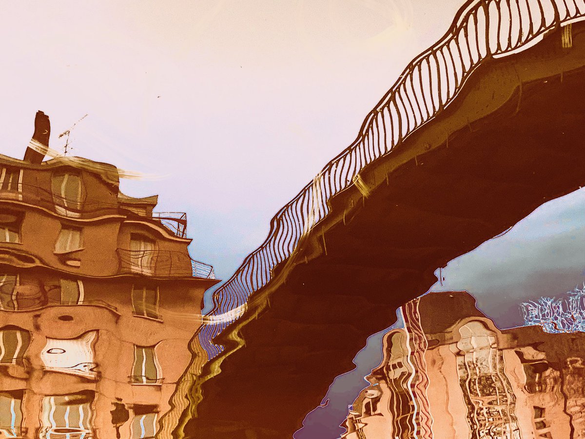 Good morning 

Years ago, when I started photographing the reflections of objects in water or glass, or capturing them as shadows, I intended to break the normalization of life and the trap of routine. Sometimes the eye gets used to seeing everything as it is, but when you start