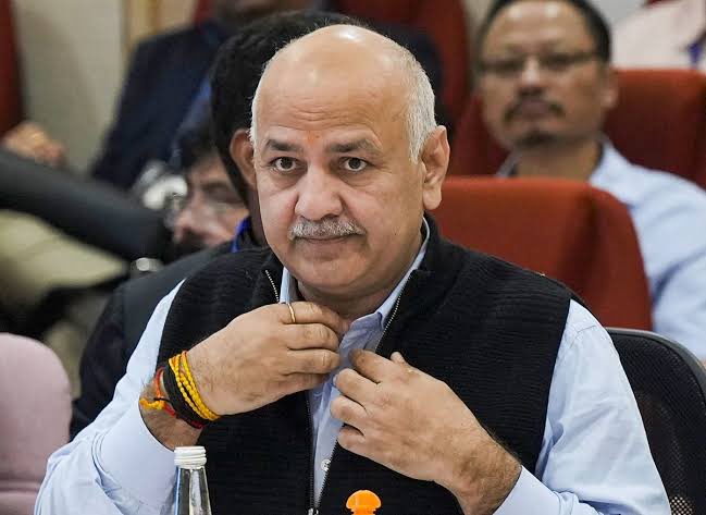 दिल्ली ने अरविंद केजरीवाल को चुनाव हरा दिया
दिल्ली ने मनीष सिसोदिया को चुनाव हरा दिया
दिल्ली ने सत्येंद्र जैन को चुनाव हरा दिया 

क्या ग़लत किया ये तो आम आदमी पार्टी सोचे 

लेकिन मुझे लगता है ये कुछ कारण है 

कांग्रेस से समझौता ना करना 
शराब घोटाला 
शीश महल 
काम की जगह प्रचार पर