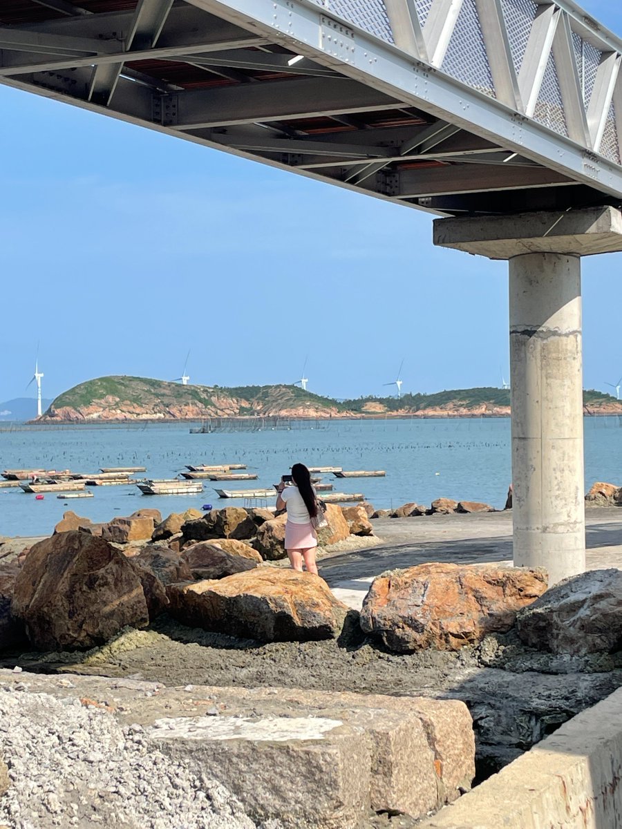 HyIndustries's tweet image. Seaside Metal Walkway  

#MetalWalkway #SeasideArchitecture #CoastalDesign #AluminumStructure #SustainableBuilding #OutdoorAesthetics #ModernWalkway #LandscapeDesign #UrbanInnovation #HYINDUSTRY