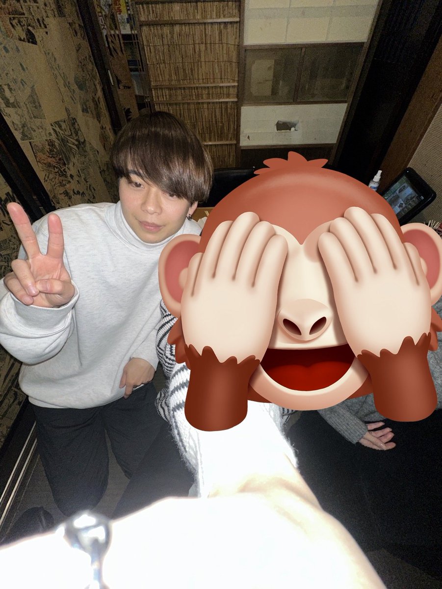 Shin tweet media