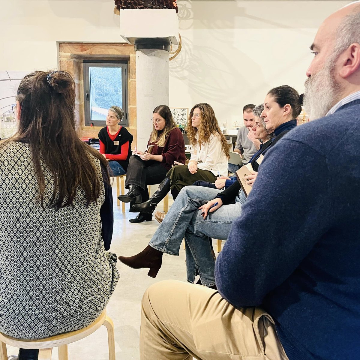Maushaus_Arq's tweet photo. 'Arquipedagogía y juego', una master class de la mano de la extraordinaria Roberta Ghelli en @eai_iae_ en el marco de la exposición 'La ciudad visible / La Ciudad en juego' @ArsGames #gamificacion #learningbyplaying #villeenjeux #ludoteca #creacion #mediacion #ludic https://t.co/izq2Vsnr9s