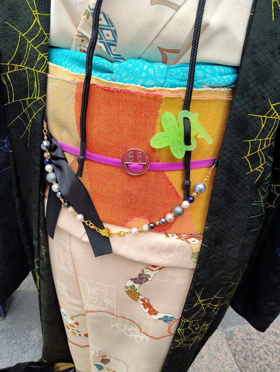 angas127's tweet image. 47Lのパーカーと本当はスニーカーアクセサリーだけど帯留めにしたcode47L。いやまじ可愛い
 #code47l