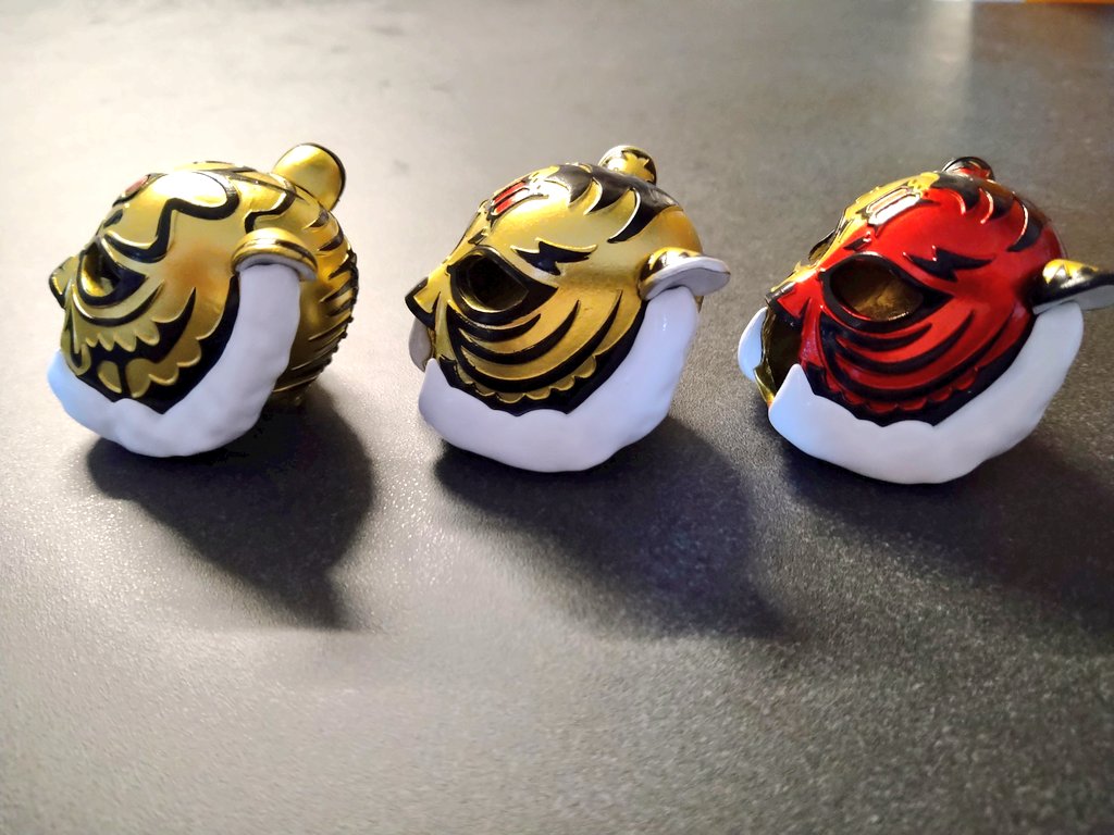 YZR_8642's tweet photo. タイガーマスクのガチャを発見したので回してきました😄デビュー戦モデルも欲しかったんですが、1回500円だったので止めておきました😅とりあえずカブらなくて良かった。
#PROCORO #初代タイガーマスク https://t.co/b3dbQUNZC5