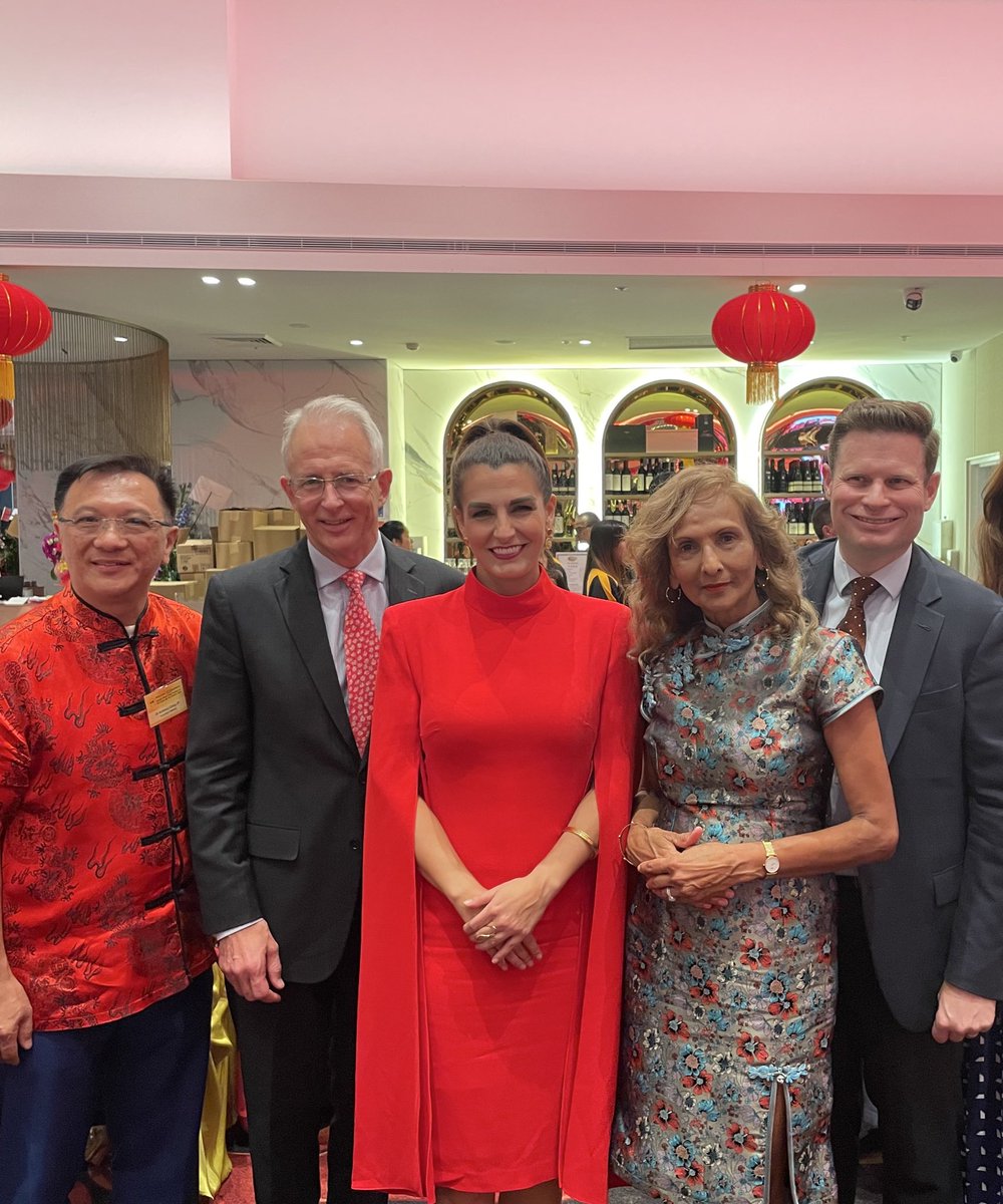 With Gisele Kapterian Liberal for Bradfield &amp; Dr Anthony Ching, Councillor Barbara Ward &amp; Davidson MP Matt Cross at Australian Chinese Charity Foundation Chinese New Year Dinner at Zilver Restaurant in Chatswood, celebrating Year of the Snake 新年快乐！