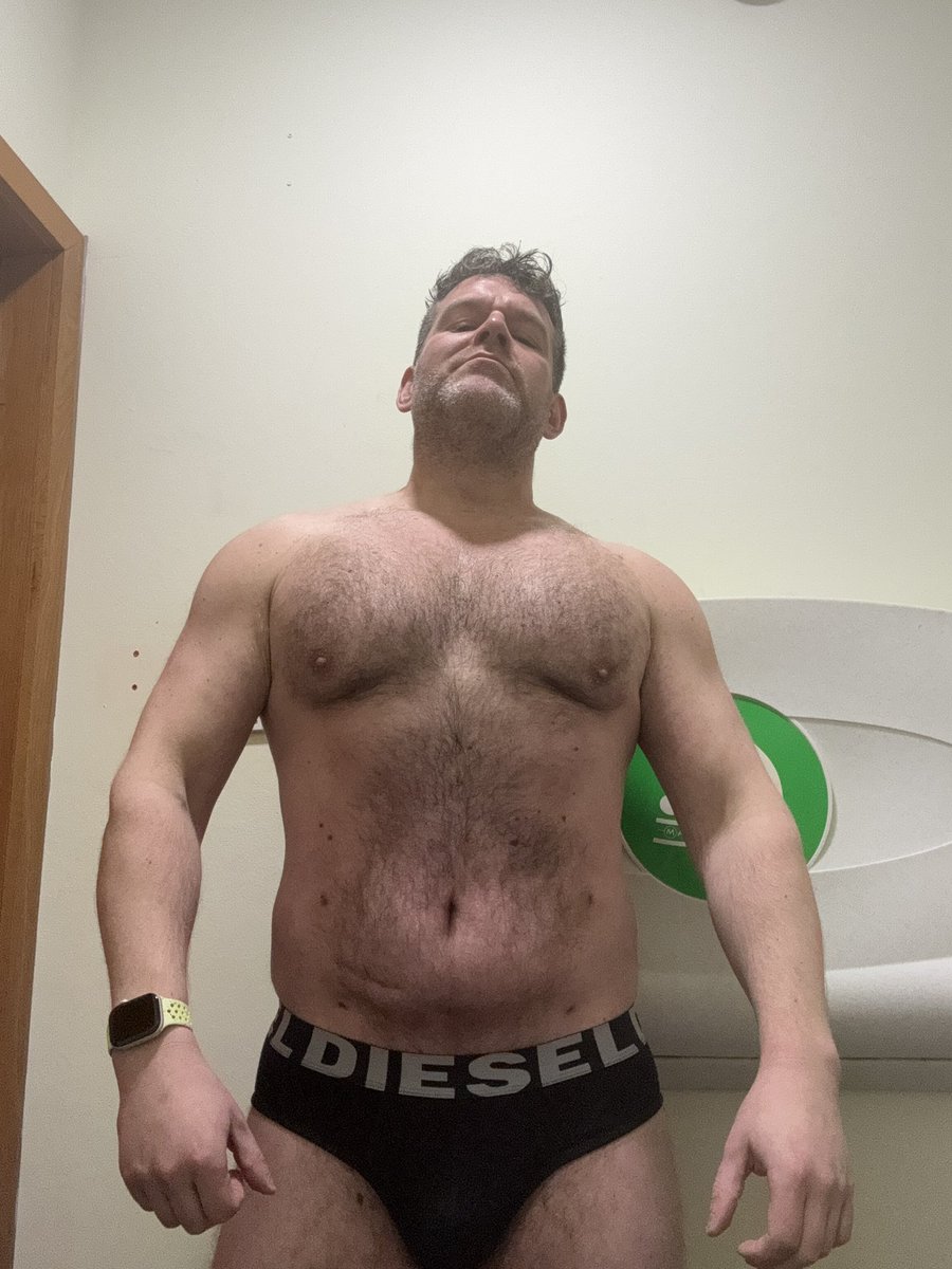 Hibbo_1980's tweet photo. Back in training #gay #daddy #bear #musclebear #wolf #gaydaddy #underwear #grated https://t.co/6ZXnsag3be