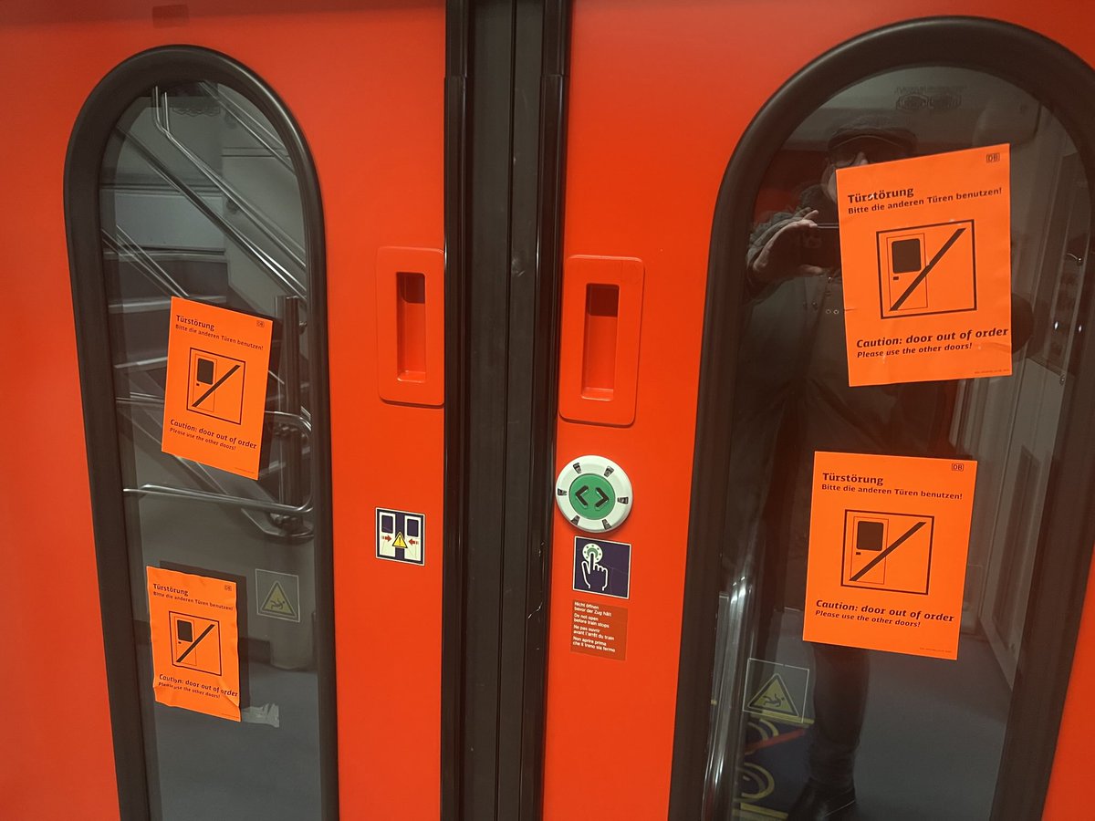 Michael Böcher (@michaboe) on Twitter photo <a href="/DB_Bahn/">Deutsche Bahn Personenverkehr</a> ist es eigentlich normal, dass Ihr im RE 30 Kassel-Ffm die Türen lieber mit Aufklebern zupflastert anstatt die Türen zu reparieren? Der fährt seit Wochen so rum - und nicht nur eine Tür ist kaputt… <a href="/DB_Bahn/">Deutsche Bahn Personenverkehr</a> ist es eigentlich normal, dass Ihr im RE 30 Kassel-Ffm die Türen lieber mit Aufklebern zupflastert anstatt die Türen zu reparieren? Der fährt seit Wochen so rum - und nicht nur eine Tür ist kaputt…