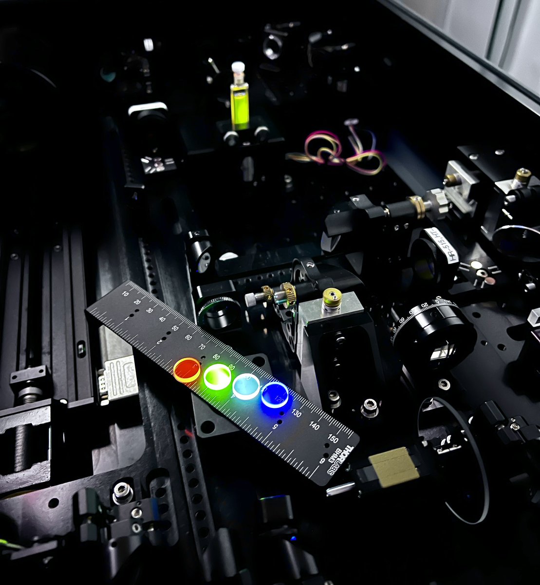 🌈Fluorescence Friday <a href="/light_con/">LIGHT_CONVERSION</a>