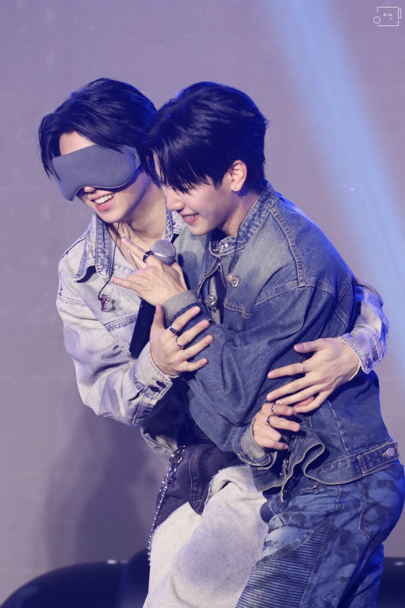 dadouble_yw29's tweet photo. 25.02.08 YINWAR🖤✨
- 😳😳‼️-

#YinWarFMinPP 
#yinyin_anw #warwanarat #หยิ่นวอร์ https://t.co/6bNkDyC54q