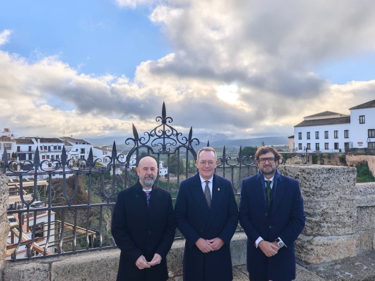 ✝️ 🇪🇸 Este fin de semana asistimos al VII Encuentro Nacional de Hermandades vinculadas a La Legión que se está celebrando en Ronda. 

Enhorabuena a La Hermandad de Nuestro Señor Ecce-Homo, Cristo de la Buena Muerte y Nuestra Señora del Buen Amor, por la gran organización.