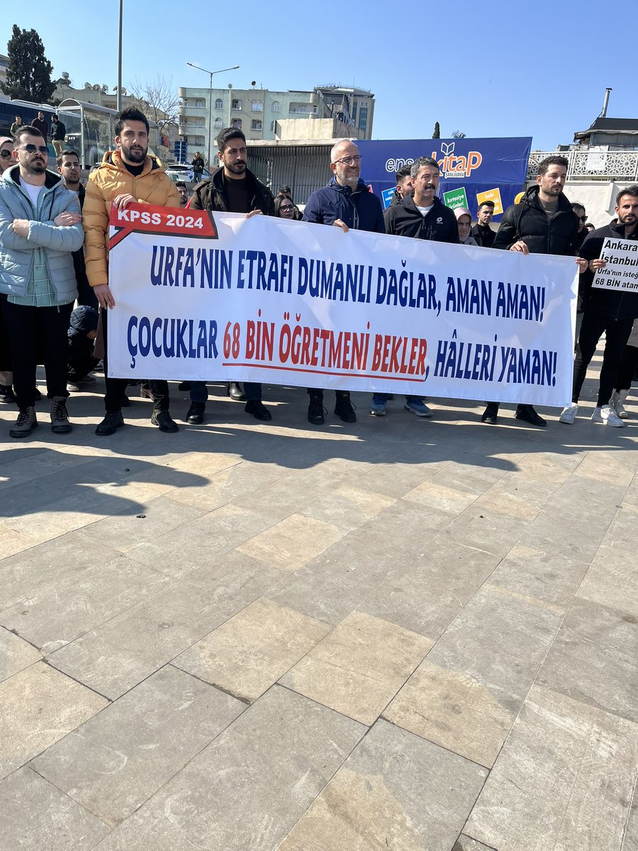 Dumanlı dağlarda çiçekler açma vakti gelmedi mi sayın bakanım? 
<a href="/Yusuf__Tekin/">Yusuf Tekin</a>

#Urfada68BinÖğretmenAtaması