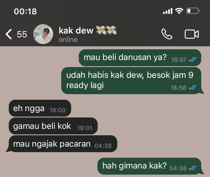#Dewtee eight tweets local au;

– tentang Tee yang diajak pacaran pelanggan setia danusannya

© ntchnanee