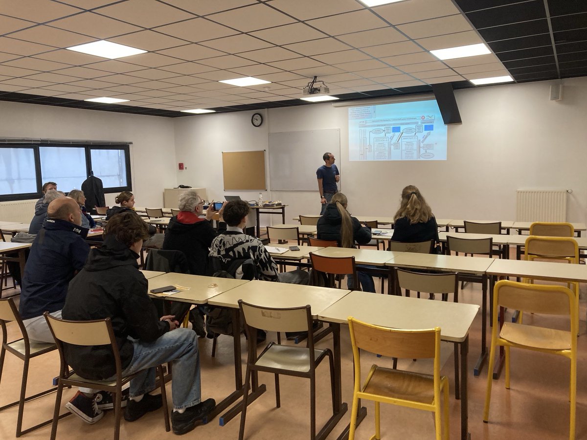 Présentation de la licence STAPS et de l’Option Santé par François Favier.