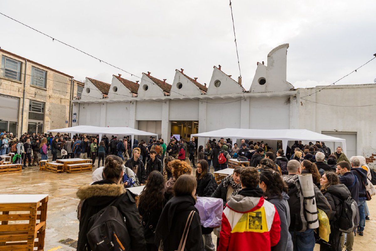 #IICongrésHabitatge | Més de 1.000 persones estem decidint aquest cap de setmana el futur de la lluita per l'habitatge al territori català!