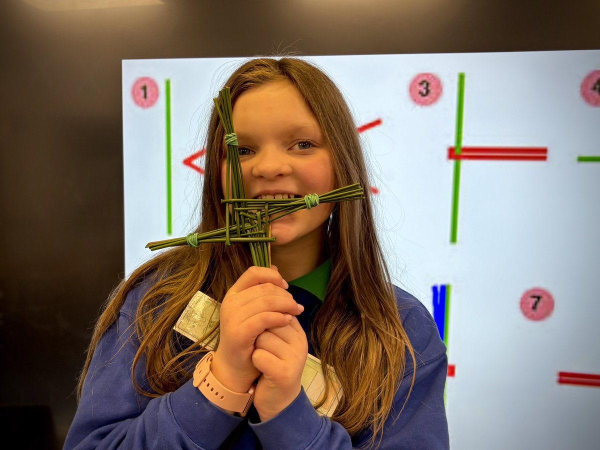 lussprimary's tweet image. What a fab week learning about Gaeilge and Ireland 🇮🇪 as part of @LangsWeekScot. We’ve read folk tales, navigated Éire 🧭 in maths, learned greetings, crafted St Brigid crosses, written our names in ancient Ogham & made the most wonderful soda bread. Slán #scotlandloveslanguages