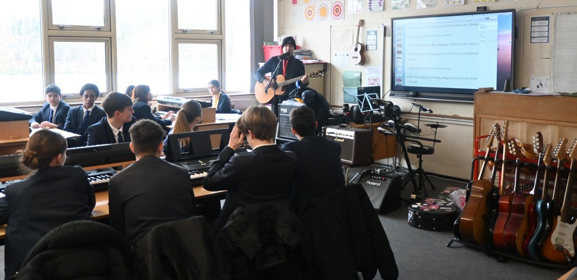 angloeuropean73's tweet photo. Anglo's Chinese New Year celebrations continued with a visit from the Chinese band Transition and members of the Confucius Institute of Goldsmiths College, who hosted a mask-making workshop and a tea ceremony. 🏮

#MEP #LanguagesHub #NCLE
@GoldsmithsCI @MEP_Excellence https://t.co/GJMISkuAKp