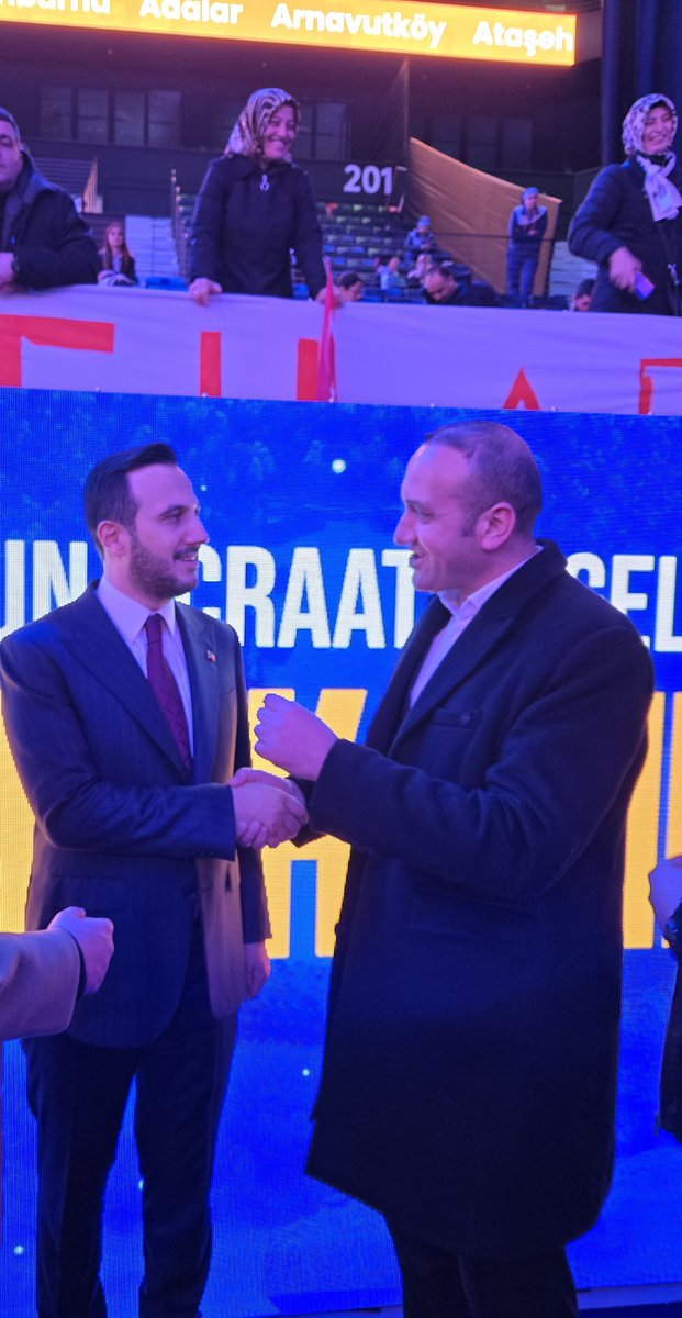 HKBARAN's tweet photo. 📍İstanbul 

AK  Parti İstanbul 8. il Kongresine katıldık. 

Cumhurbaşkanımız ve Genel Başkanımız Sn. @RTErdogan’ın teşrifleriyle gerçekleşen kongrede görevi devralan Sn. @abdullahozdemir ve  yönetimine muvaffakiyetler diliyorum. Bayrağı devreden Sn. @osmannnurika’a teşekkür ediyorum.