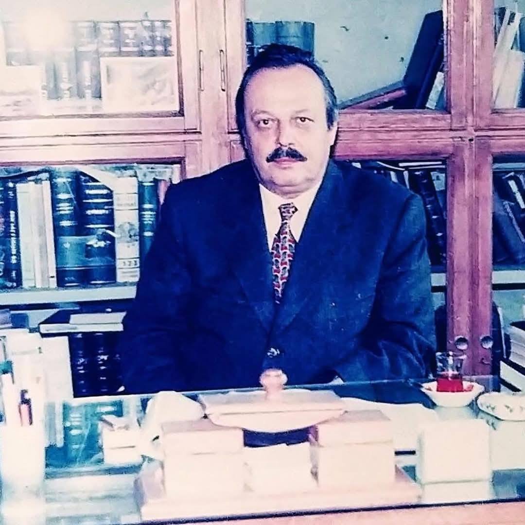 Türk Denizcilik Tarihi araştırmalarının öncü ismi, Türk Milleti aşığı kıymetli hocam Prof. Dr. Ali İhsan Gencer'i, aramızdan ayrılışının 17. yılında rahmetle ve minnetle anıyorum.
Mekanı cennet olsun.
Aziz hatırasını yaşatma ve yolundan gitme gayretimiz devam edecek.