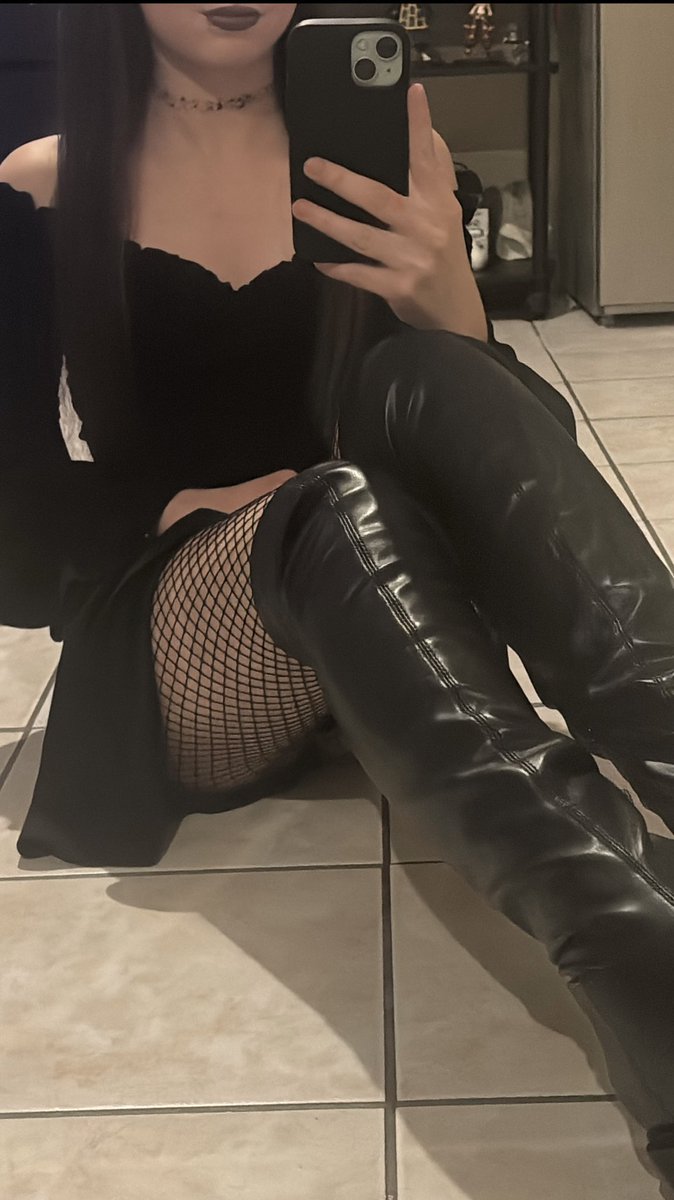 ___shmeyer's tweet image. psq je m’ennuie