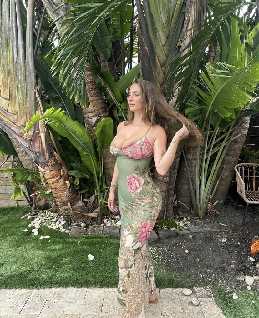 What’s 1 emoji u would use to describe me