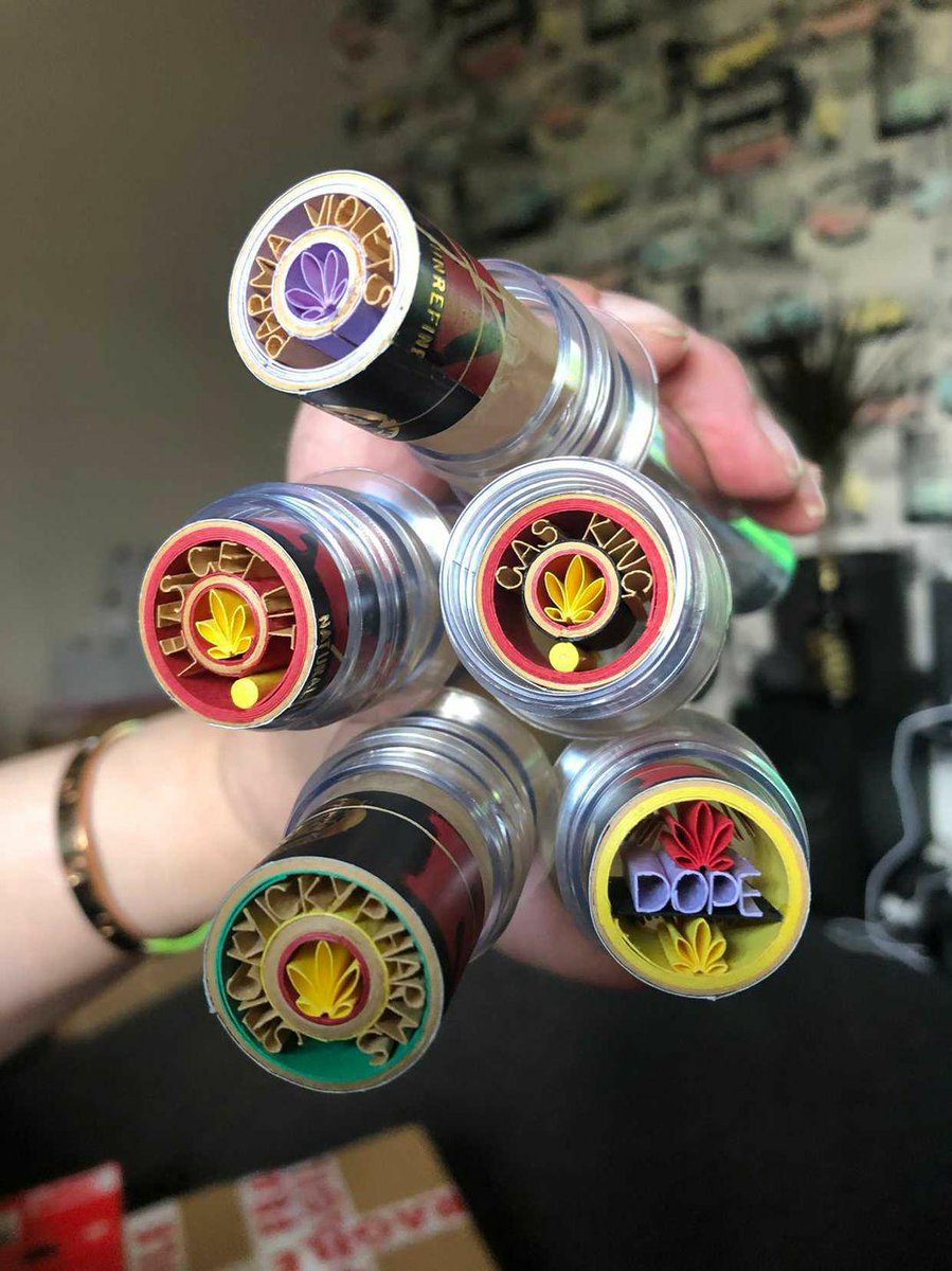 stickyickypharm's tweet image. @cannashack 💚✌🏻

#stickyickypharms #instickywetrust #stickyicky #gasking #italpatrol #coloursoflove #givethanks #grateful #appreciative #love #passion #hardwork #maryjane #hightimesmagazine #cannashack #creative #art #paperart #roachart #rizla