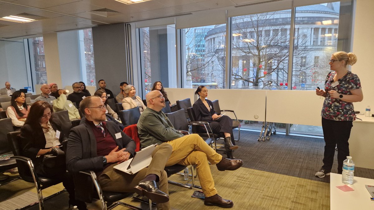 Rizwan Malik (@rijan44) on Twitter photo And we're off!
The audience is in thrall of 🇬🇧 🐧
<a href="/ukpenguin/">rachel dunscombe</a> sharing her wisdom and journey with our delegates
#smrportfolio And we're off!
The audience is in thrall of 🇬🇧 🐧
<a href="/ukpenguin/">rachel dunscombe</a> sharing her wisdom and journey with our delegates
#smrportfolio