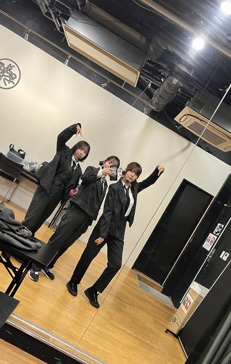 poppo_cop's tweet photo. NOLJAM LV.2 
AMM just do it
久々のイベントでしたが、
曲のおかげもあり、凄く楽しいイベントになりました😆
久しぶりに会えた人もいて
幸せだった✨
次は、👖履きたいな〜🤔 https://t.co/ElFaY7UYFI