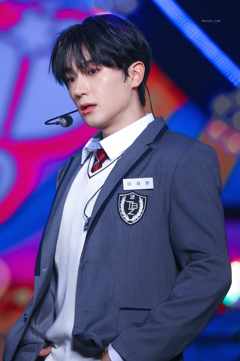 250201 더비랜드 

빠졌나봐, 빠졌나봐, 럽인마 뽀이 💗 

#현재 #HYUNJAE #더보이즈 #THEBOYZ