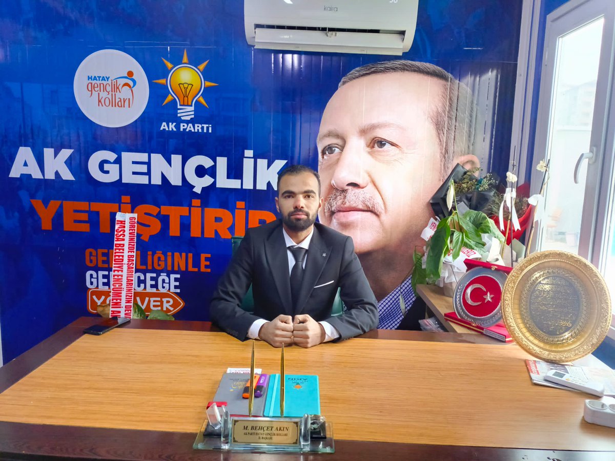 Hatay’ımız için nöbetteyiz! 
Bugün İl Gençlik Kolları Başkanlığımızda nöbetçimiz 
Gençlik Kolları Yönetim Kurulu Üyemiz Sn. Ali Can ULEYVİ 
Hayırlı nöbetler diliyorum.