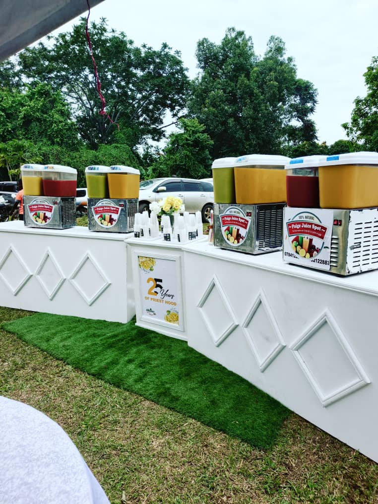 upendocharity1's tweet image. Isn&apos;t GOD amazing 😍 
500guests 
Mpigi district #MainHustle 
#PaigeJuiceSpot at your service