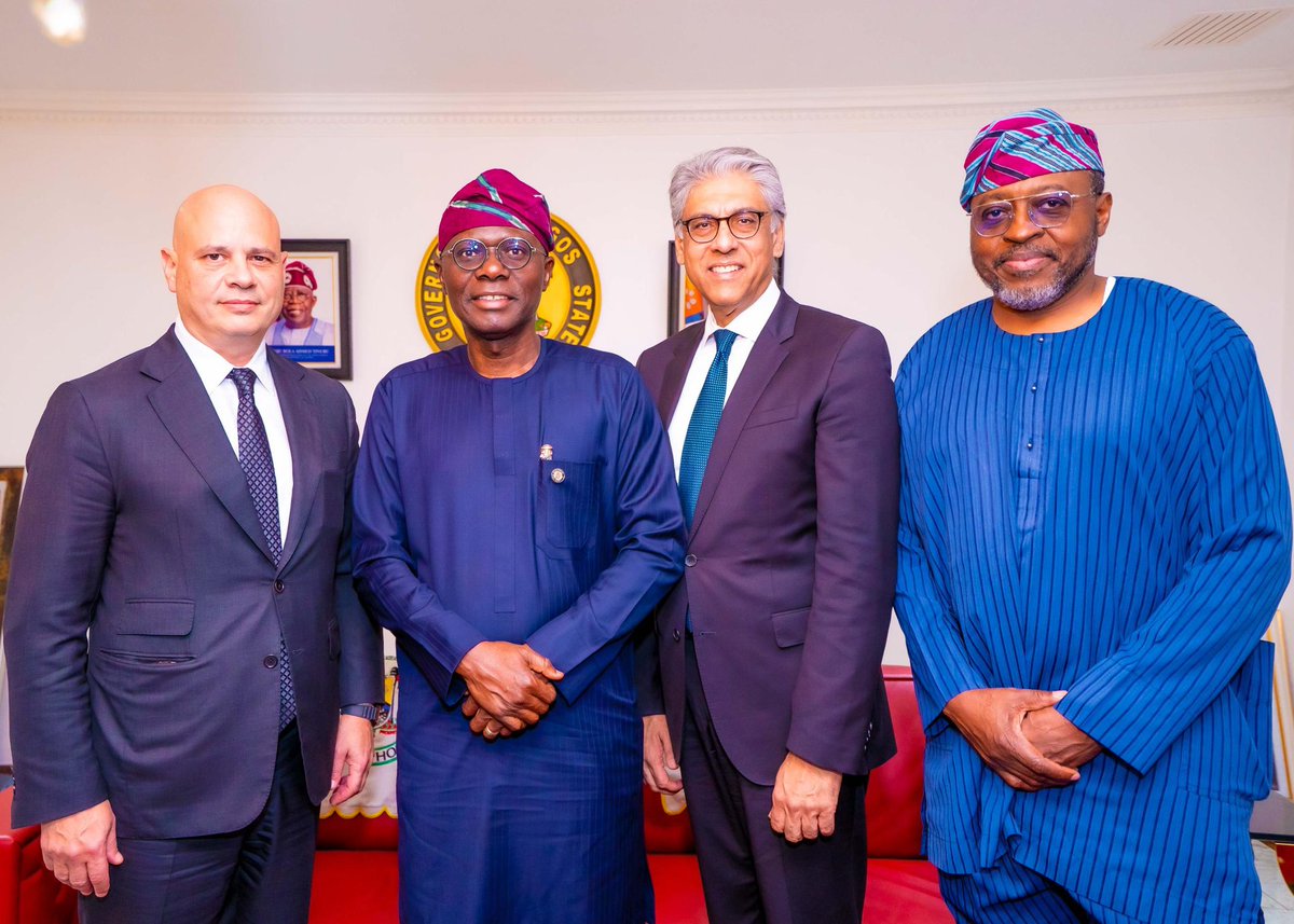 jidesanwoolu's tweet image. We signed a Memorandum of Understanding (MoU) with the internationally acclaimed construction company, Summa Group, to develop and construct the much awaited Lekki-Epe International Airport.
This groundbreaking initiative is an essential part of our vision to improve…